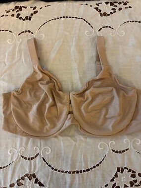 SPANX Nude Low Profile Minimizing Bra